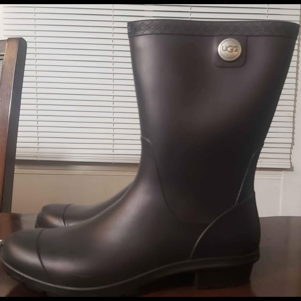 UGG Black Sienna Matte Boots